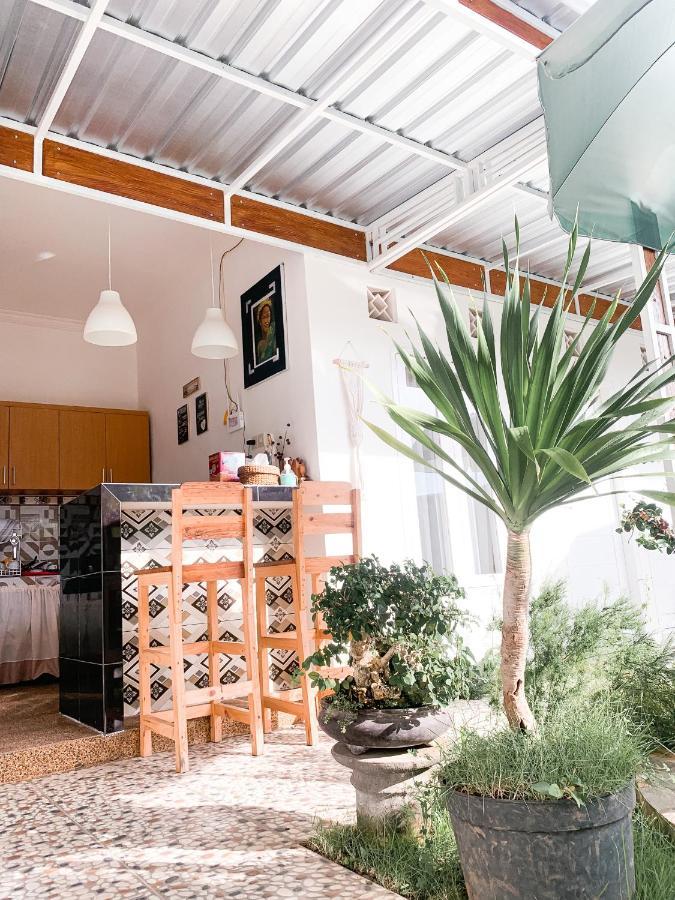 Tropical Paradiso Homestay Banyuwangi  Exterior foto